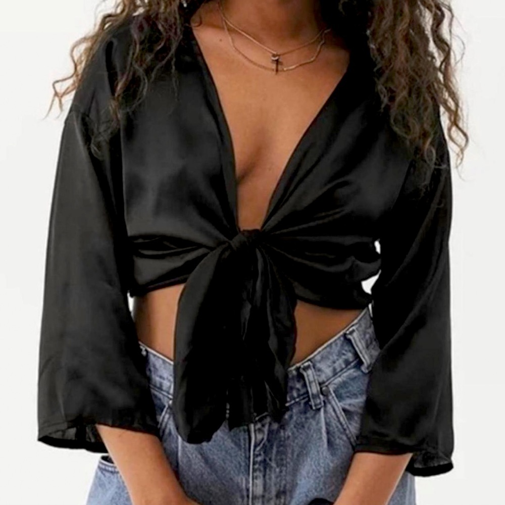 UO Nicole Tie-front Cropped Blouse